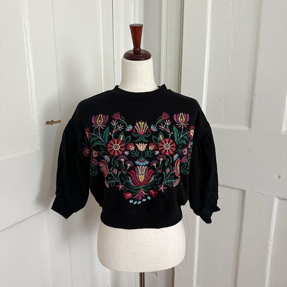Forever21 Embroidered Floral Sweatshirt Size S - Picture 1 of 3